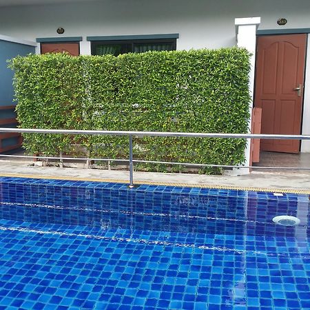 Baan I Un Pool Villa Chonburi Eksteriør billede